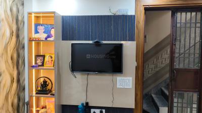 Living Room Image of 450 Sq.ft 2 BHK Builder Floor for sale in Laxmi Nagar New Delhi for Rs. 6200000