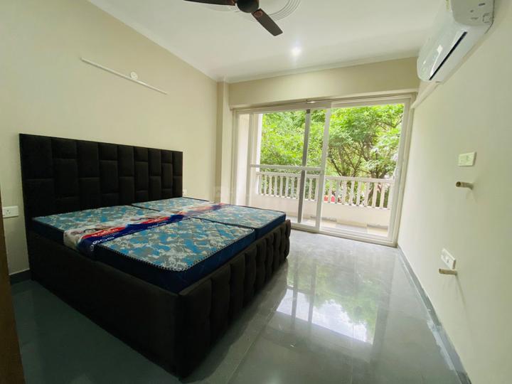 DLF Phase 5 Bedroom 1