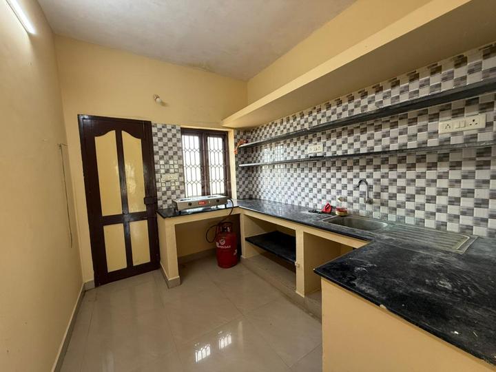 Murali illam semmencherri Kitchen 1