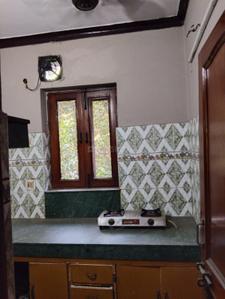 Kitchen Image of 1800 Sq.ft 3 BHK Builder Floor for rent in Sector 23 Noida for Rs. 35000