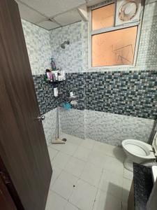 Bathroom Image of 750 Sq.ft 2 BHK Apartment / Flat for sale in Signature Global Andour Heights, Sector 71 Gurgaon for Rs. 9600000