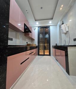 Kitchen Image of 1300 Sq.ft 3 BHK Builder Floor for rent in Central Park Flower Valley, Sector 33 Sohna for Rs. 35000