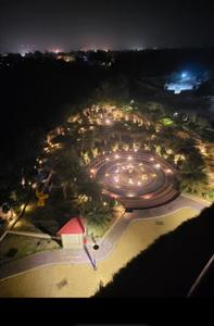 Balcony Image of 1890 Sq.ft 3 BHK Apartment / Flat for rent in Paras Emperor, Hoshangabad Road Bhopal for Rs. 45000