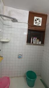 Bathroom Image of 750 Sq.ft 2 BHK Apartment / Flat for rent in CGHS Rail Vihar, Sector 15 Gurgaon for Rs. 35000