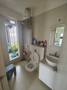 Bathroom Image of 950 Sq.ft 2 BHK Apartment / Flat for sale in Kalwa Thane for Rs. 13500000