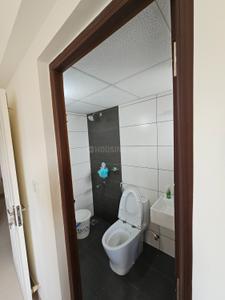 Bathroom Image of 855 Sq.ft 2 BHK Apartment / Flat for rent in Kunnamangalam Kozhikode for Rs. 30000