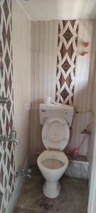 Bathroom Image of 1350 Sq.ft 3 BHK Builder Floor for rent in New Alipore Kolkata for Rs. 18000
