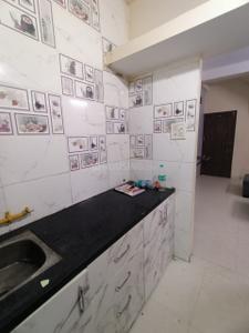 Kitchen Image of 600 Sq.ft 1 BHK Builder Floor for rent in Mahalakshmi Nagar Indore for Rs. 15000
