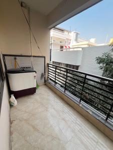 Balcony Image of 1500 Sq.ft 3.5 BHK Apartment / Flat for sale in Apna Surya Mansion And Chandrakanta, Patliputra Colony Patna for Rs. 18500000