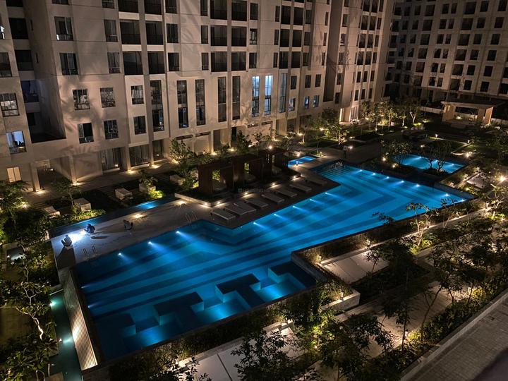 The 102 Main Image 1