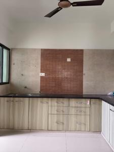 Kitchen Image of 1225 Sq.ft 2 BHK Apartment / Flat for rent in Darshanam Central Park, Sayajiganj Vadodara for Rs. 17000