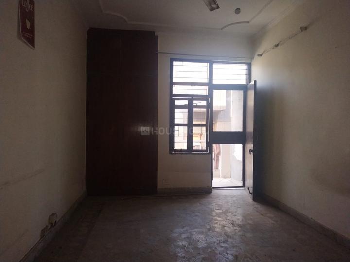950 Sqft 2 BHK Flat for sale in RWA Jasola Sector 8 SFS Flat Jasola