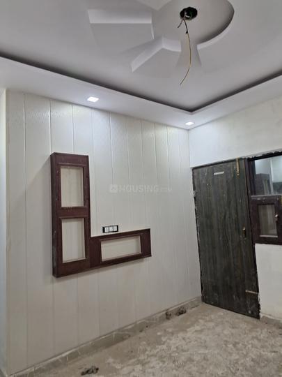 Burari Garhi, Burari Bedroom 1