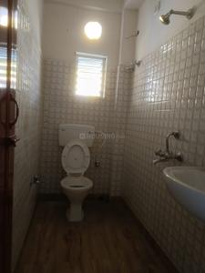 Bathroom Image of 700 Sq.ft 2 BHK Apartment / Flat for sale in Santoshpur Kolkata for Rs. 2900000