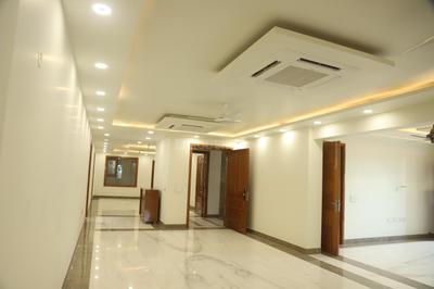 Hall Image of 6000 Sq.ft 6 BHK Builder Floor for sale in Unitech Residency Greens, Sector 46 Gurgaon for Rs. 110000000