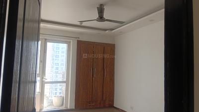 Bedroom Image of 2764 Sq.ft 4 BHK Apartment / Flat for rent in The 3C Lotus Boulevard Espacia, Sector 100 Noida for Rs. 75000