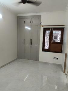 Bedroom Image of 1100 Sq.ft 2 BHK Apartment / Flat for sale in Karishma Apartment, Patparganj New Delhi for Rs. 17000000