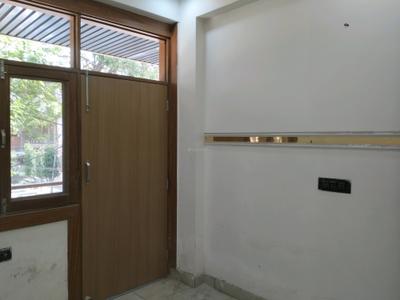 Bedroom Image of 1700 Sq.ft 4 BHK Builder Floor for sale in Shalimar Garden Ghaziabad for Rs. 12500000