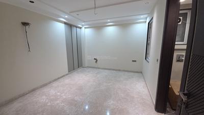 Bedroom Image of 2700 Sq.ft 4 BHK Builder Floor for sale in Mansarover Garden New Delhi for Rs. 50000000