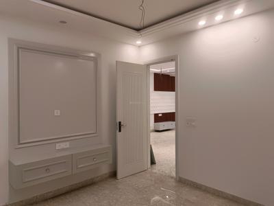 Bedroom Image of 2350 Sq.ft 4 BHK Builder Floor for sale in Aman Spring Valley Floors, Sector 20 Rohini New Delhi for Rs. 20400000