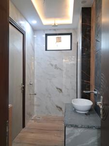 Common Bathroom Image of 2250 Sq.ft 4 BHK Builder Floor for sale in Paschim Vihar New Delhi for Rs. 42000000