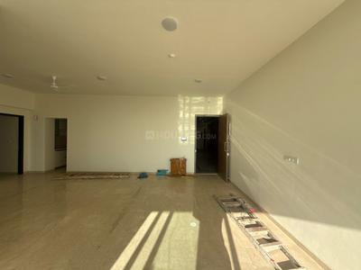 Living Room Image of 2100 Sq.ft 4 BHK Apartment / Flat for sale in Piramal Mahalaxmi, Worli Mumbai for Rs. 120000000
