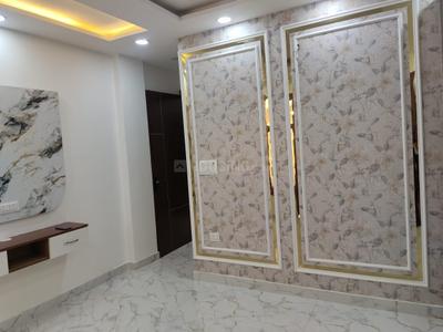 Bedroom Image of 630 Sq.ft 2 BHK Builder Floor for rent in Dwarka Mor New Delhi for Rs. 15500
