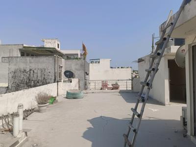 Terrace Image of 1150 Sq.ft 4 BHK Builder Floor for sale in Sector 3 Rohini New Delhi for Rs. 12500000