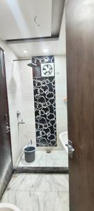 Bedroom Image of 950 Sq.ft 2 BHK Builder Floor for rent in Ramesh Nagar New Delhi for Rs. 45000