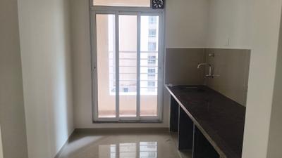 Kitchen Image of 650 Sq.ft 1 BHK Apartment / Flat for rent in Kasarvadavali Thane for Rs. 19990