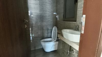Image of 920 Sq.ft 2 BHK Apartment / Flat for sale in Sheth Auris Serenity Tower 3, Malad West, Mumbai for Rs. 30000000