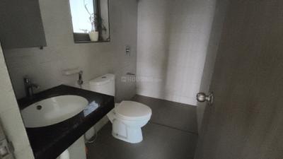 Image of 900 Sq.ft 2 BHK Apartment / Flat for rent in Kalpataru Paramount, Thane West, Thane for Rs. 45000