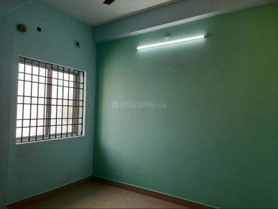 Bedroom Image of 570 Sq.ft 1 BHK Apartment / Flat for rent in Ramapuram Chennai for Rs. 15000