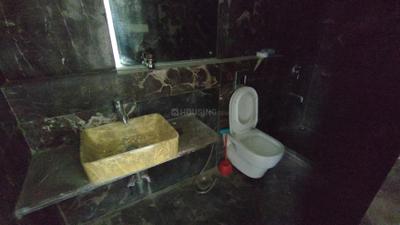 Bathroom Image of 901 Sq.ft 2 BHK Apartment / Flat for rent in Shreedham Classic, Goregaon West Mumbai for Rs. 65000