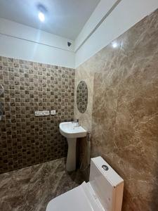 Bathroom Image of 770 Sq.ft 1.5 BHK Apartment / Flat for sale in Prateek Grand Carnesia, Siddharth Vihar Ghaziabad for Rs. 7200000