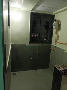 Bathroom Image of 760 Sq.ft 3 BHK Apartment / Flat for rent in Sunbuildcon Suryansh Sanidhya Shivalaya, Sarkhej Ahmedabad for Rs. 22000