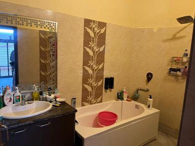 Bathroom Image of 3600 Sq.ft 5 BHK Independent House for sale in Dhakuria Kolkata for Rs. 28000000