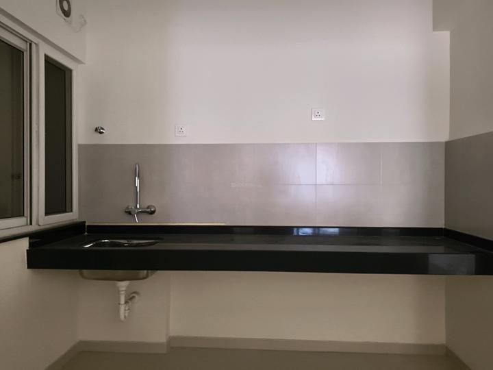 Avon Vista Main Image 1