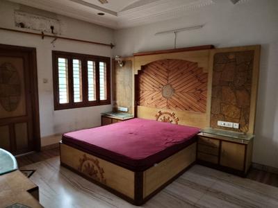 Bedroom Image of 4500 Sq.ft 4.5 BHK Independent House for rent in Aarti Ashoka Ratna, Shankar Nagar Raipur for Rs. 75000