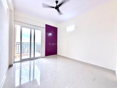 Bedroom Image of 1445 Sq.ft 3 BHK Apartment / Flat for rent in Amrapali Verona Heights, Noida Extension Greater Noida for Rs. 24950