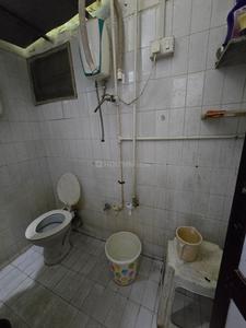 Bathroom Image of 1300 Sq.ft 2 BHK Apartment / Flat for rent in Behrampura Ahmedabad for Rs. 21000