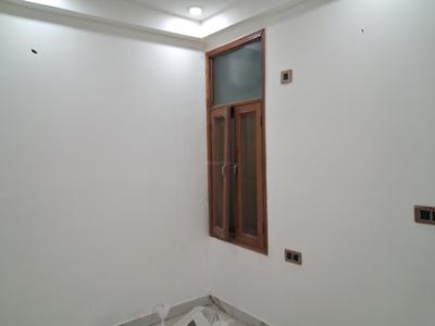 Bedroom Image of 1350 Sq.ft 3 BHK Apartment / Flat for sale in Sector 73 Noida for Rs. 4990000