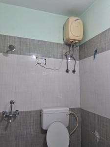 Image of 1950 Sq.ft 4 BHK Apartment / Flat for rent in Chinar Park, Kolkata for Rs. 40000