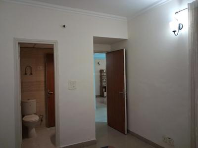 Bedroom Image of 1295 Sq.ft 3 BHK Apartment / Flat for rent in Supertech Ecociti, Sector 137 Noida for Rs. 38000