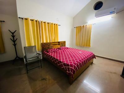 Bedroom Image of 1600 Sq.ft 3 BHK Villa for rent in Malaparamba Kozhikode for Rs. 37000
