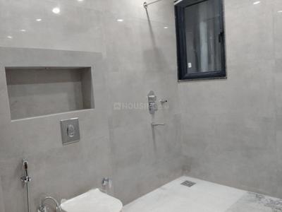 Bathroom Image of 1520 Sq.ft 2 BHK Builder Floor for rent in Sector 46 Gurgaon for Rs. 37200