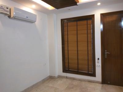 Bedroom Image of 1250 Sq.ft 3 BHK Builder Floor for sale in Vikaspuri Luxury Homes, Vikaspuri New Delhi for Rs. 18000000
