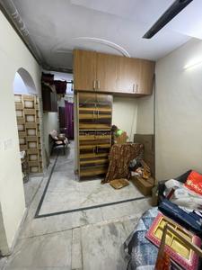 Bedroom Image of 360 Sq.ft 1 BHK Builder Floor for sale in Shalimar Bagh New Delhi for Rs. 3500000