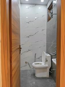 Common Bathroom Image of 1450 Sq.ft 3 BHK Builder Floor for sale in Indirapuram Ghaziabad for Rs. 10400000