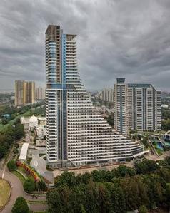 Image of 5425 Sq.ft 4 BHK Apartment / Flat for sale in Amanora Gateway Towers, Hadapsar, Pune for Rs. 53000000